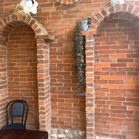 Book Hotel Кутаиси Екстериор снимка