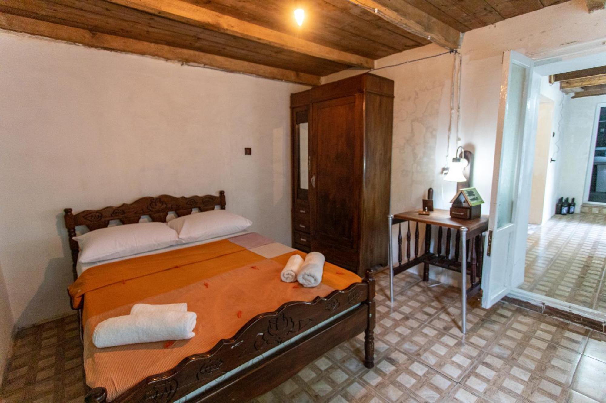 Book Hotel Кутаиси Екстериор снимка
