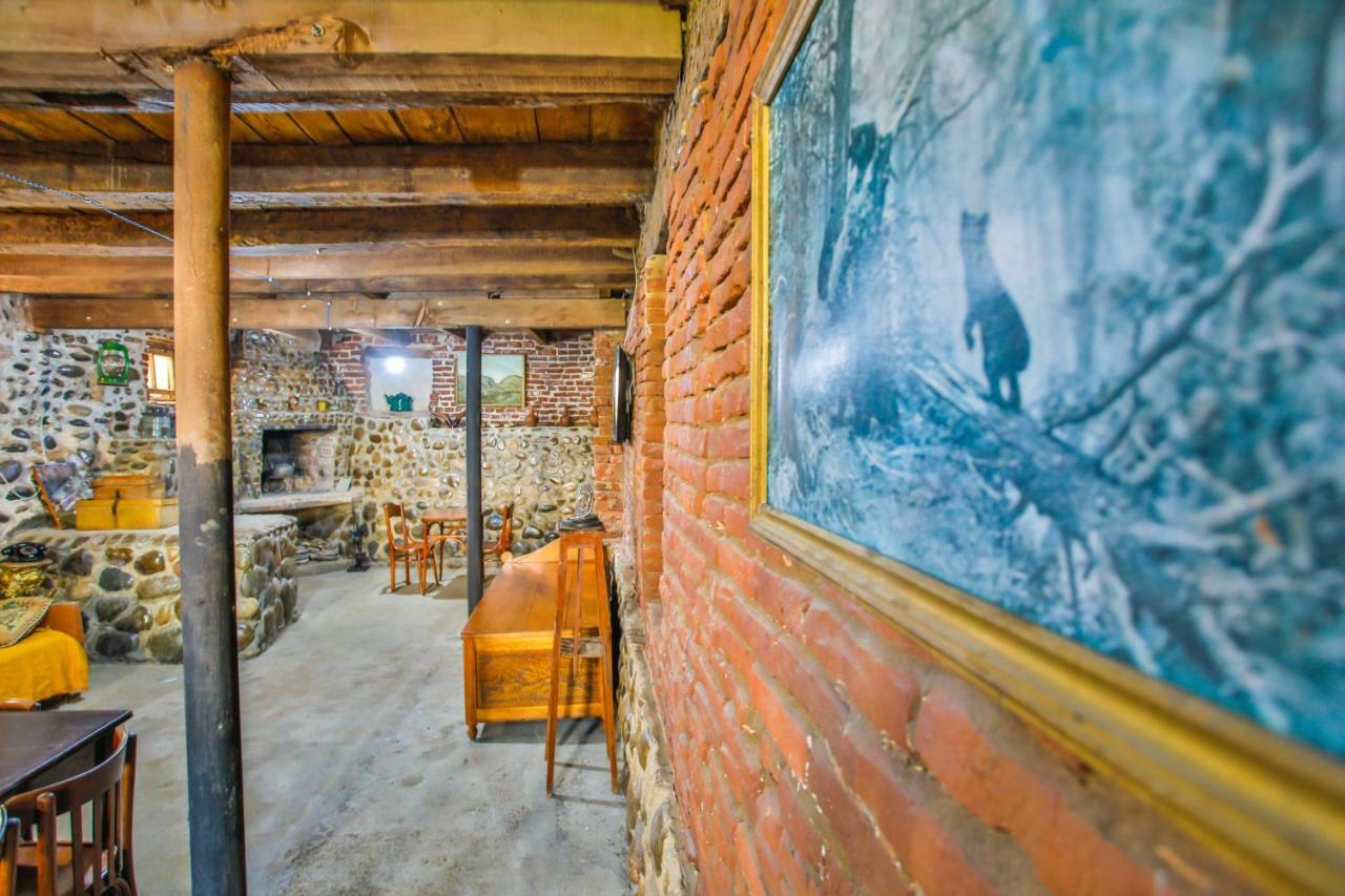 Book Hotel Кутаиси Екстериор снимка